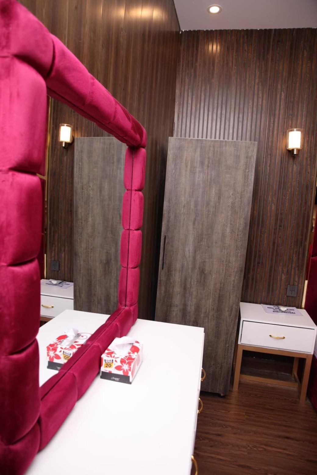 Elite Elegance Inn Isb イスラマバード エクステリア 写真